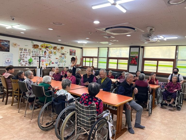 4월 국악교실 프로그램 사진입니다. 